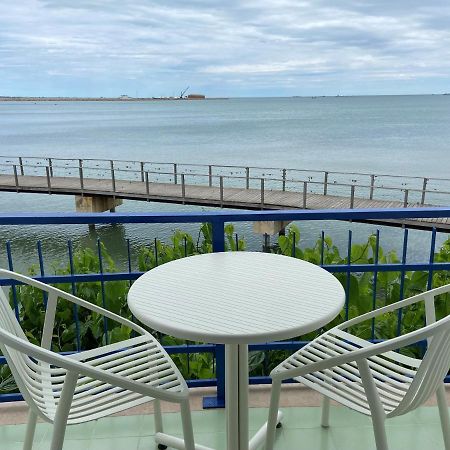 Hotel Restaurant Juanito Platja Sant Carles De La Rapita Bagian luar foto