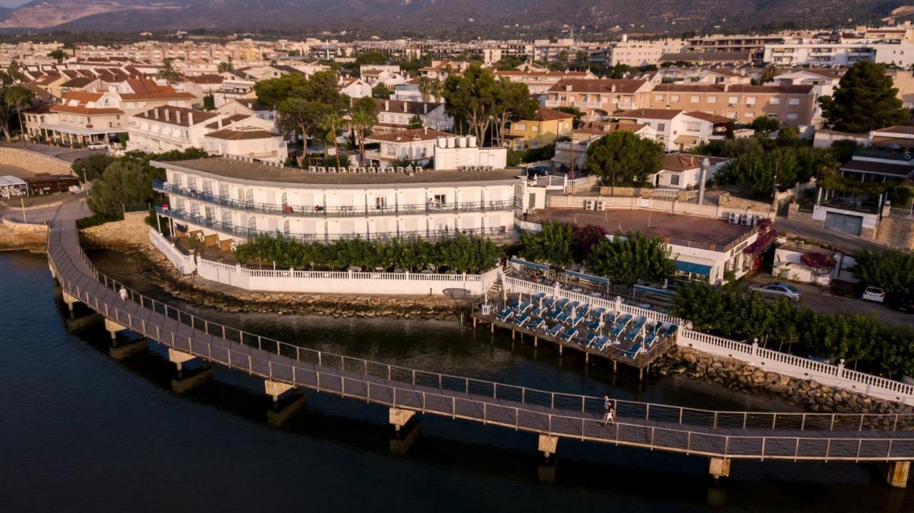 Hotel Restaurant Juanito Platja Sant Carles De La Rapita Bagian luar foto