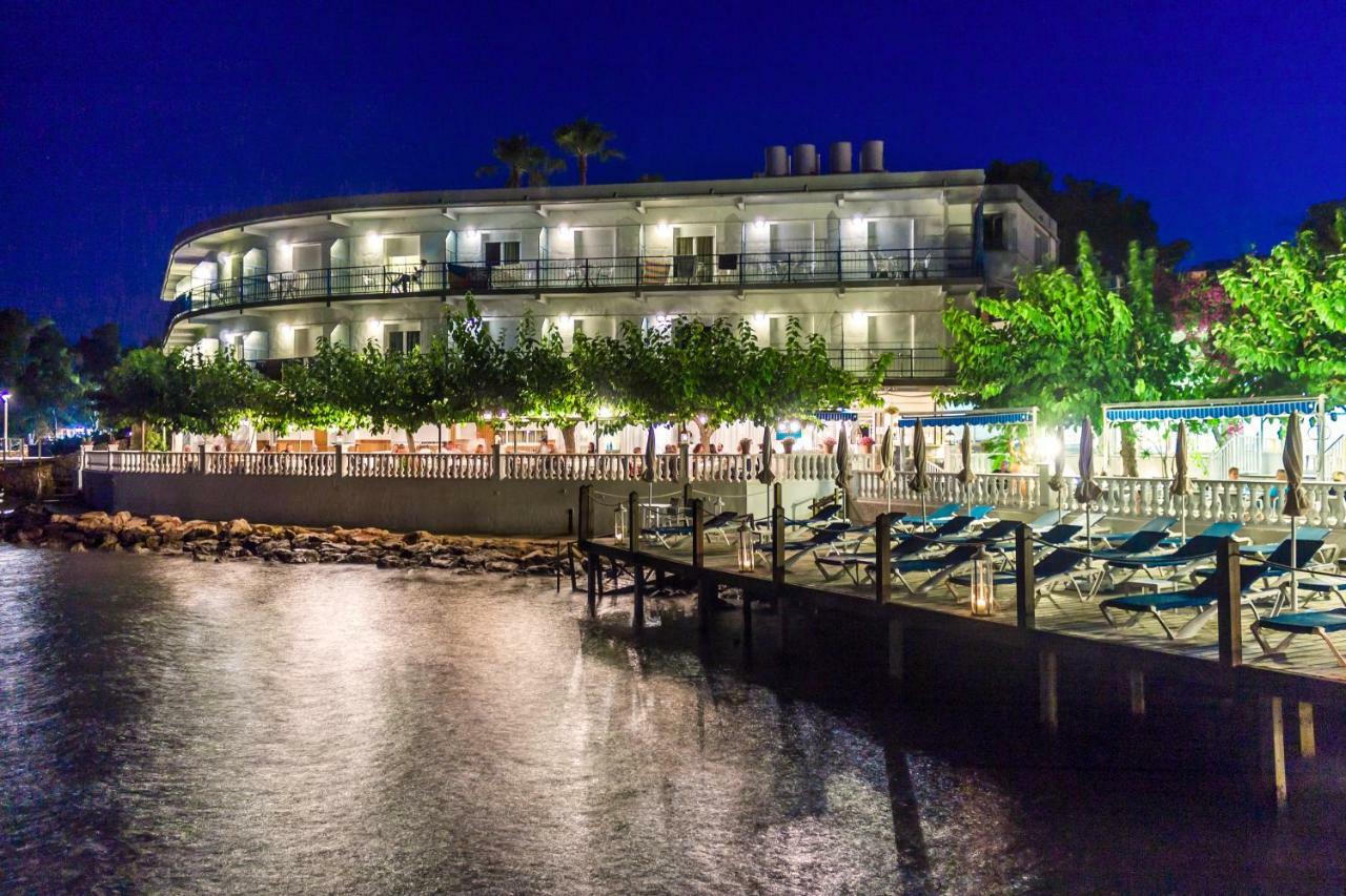 Hotel Restaurant Juanito Platja Sant Carles De La Rapita Bagian luar foto